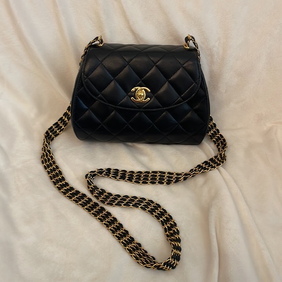 Chanel Vintage Quilted Multi-chain 24K Gold Coated Hardware Mini Crossbody Bag - Picture 4 of 17